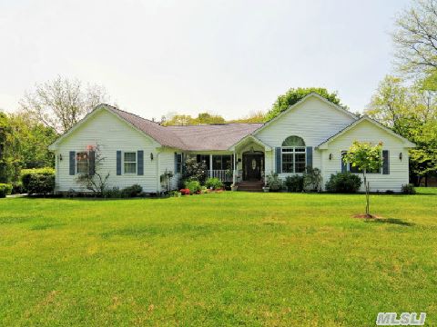 155 Breakwater Rd