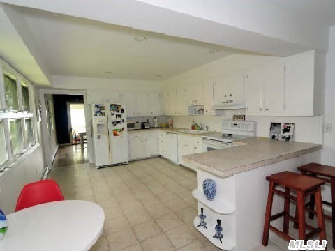 2862 Ruth Road