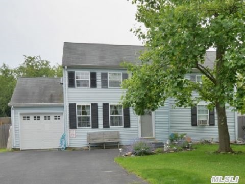 760 Cedarfields Dr