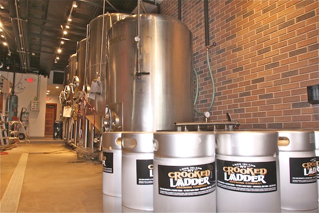 crooked ladder brewing company riverhead