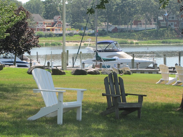 Strong's Water Club & Marina in Mattituck strong's water club and marina in matticuk