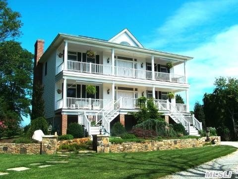 1015 Lakeside Dr