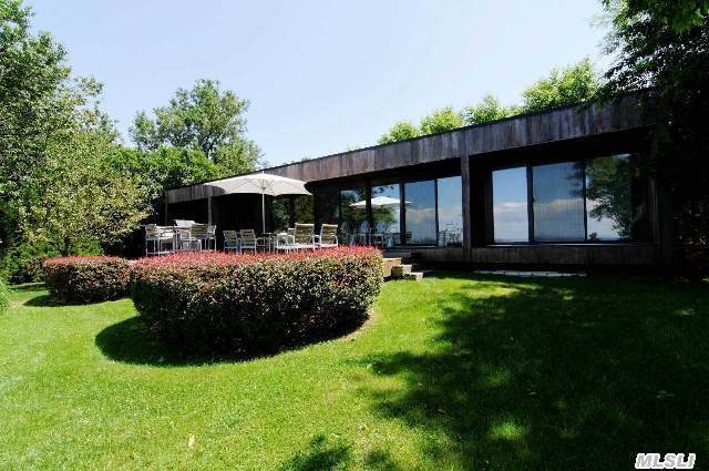 105 Soundview Avenue Ext