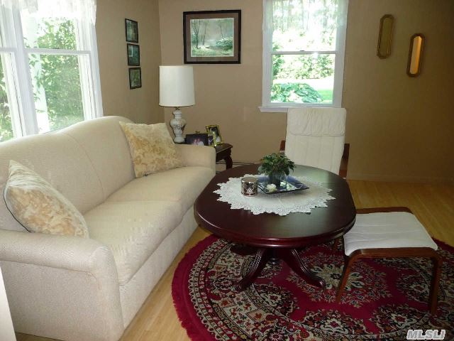 14 Huckleberry Hill Rd