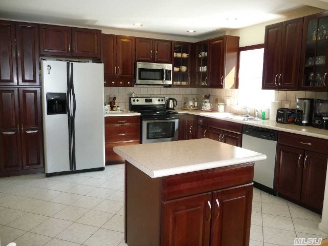 14 Huckleberry Hill Rd