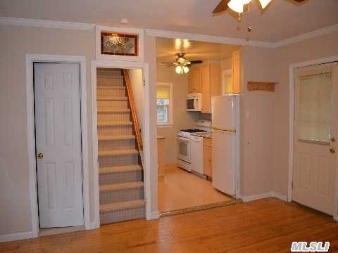 2370 &2374 N Wading River Rd