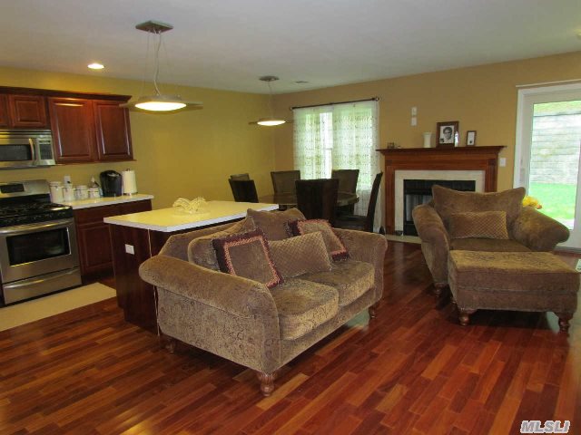 3401 Willow Pond Dr