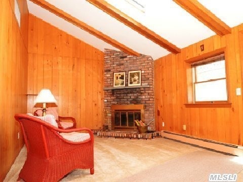 370 Williamsburgh Dr