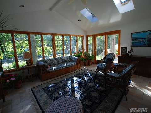 575 Hill Rd