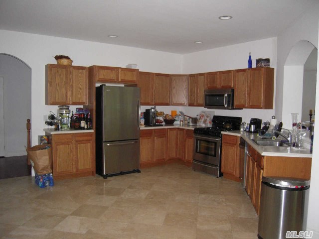 75 Tyler Dr