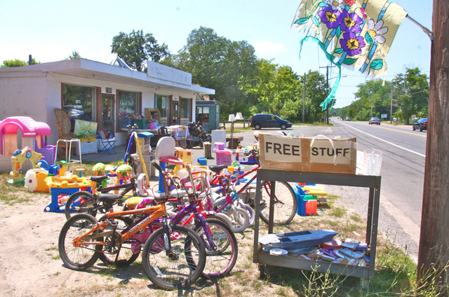north fork yard sales