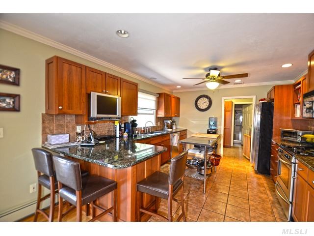 365 W Harper Rd