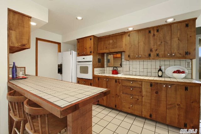 7 Margarets Dr