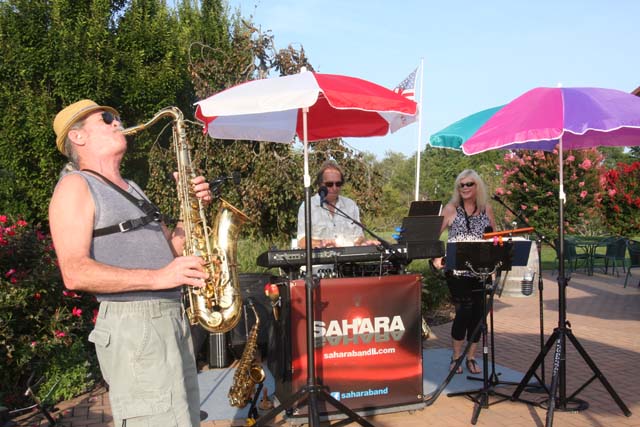 live music winery north fork sahara