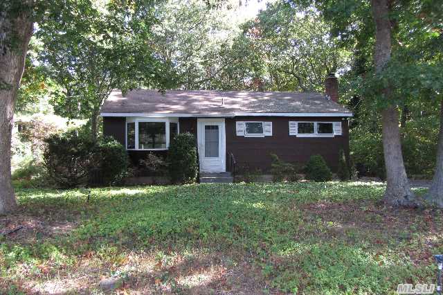 1305 Hiawathas Path