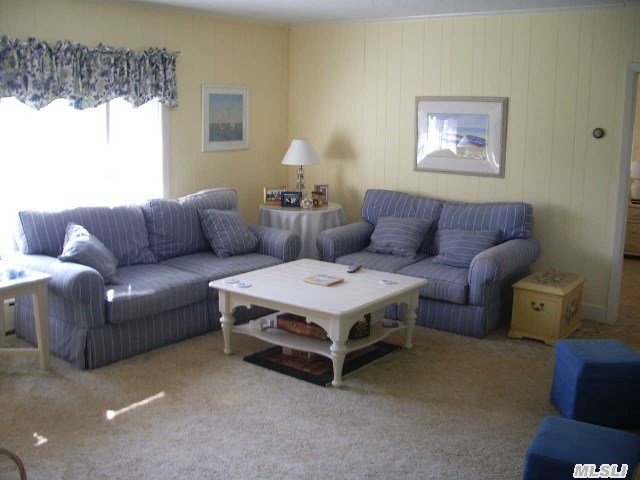 20 Oak Dr