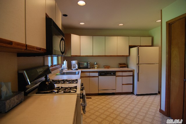 255 Harper Rd
