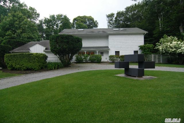 755 Moores Ln