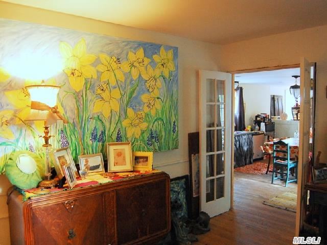 1116 Main St