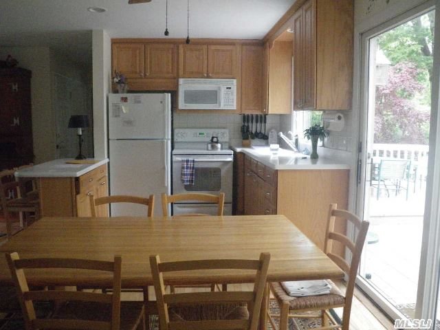 1399 Peconic Bay Blvd