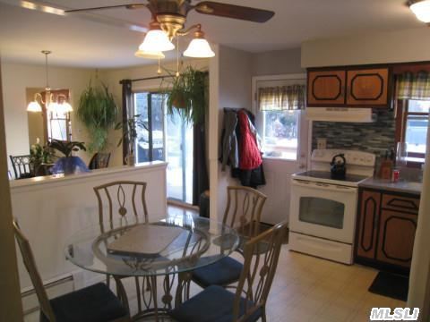 1782 Theresa Dr