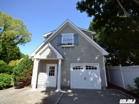 2400 Grathwohl Rd