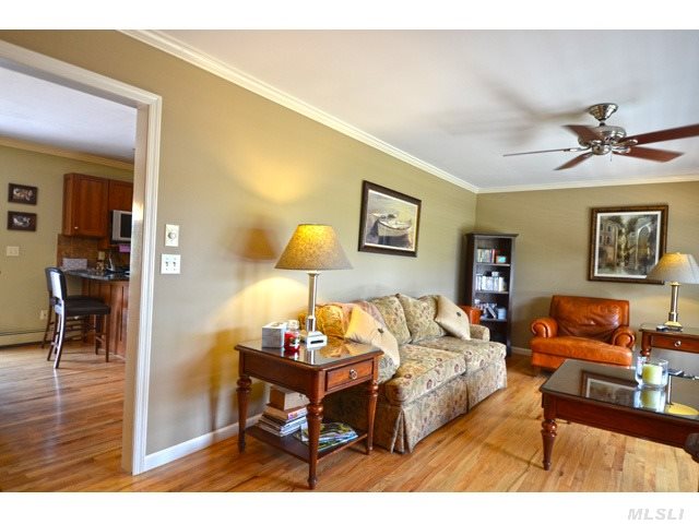 365 W Harper Rd