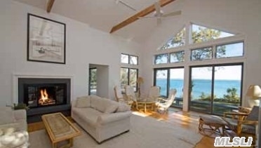 3675 Nassau Point Rd