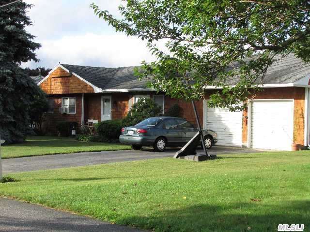390 Gillette Dr