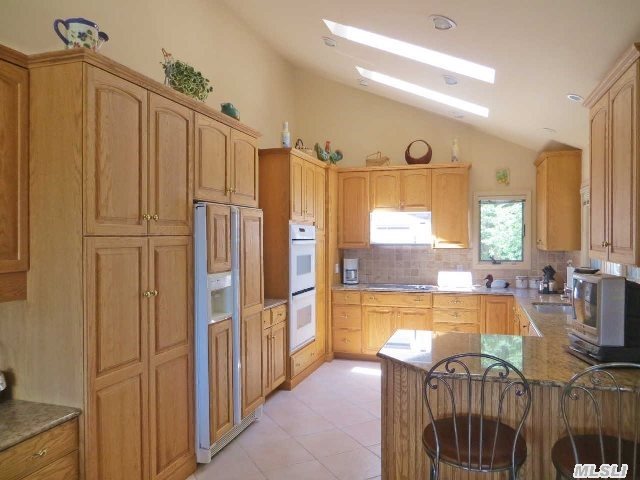 765 W Cedar Point Dr