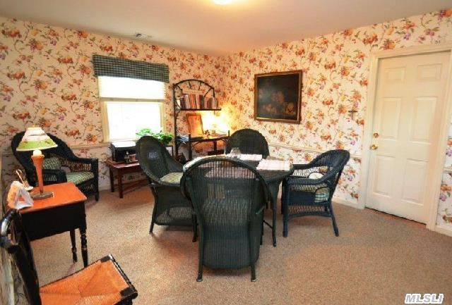 95 Country Club Dr