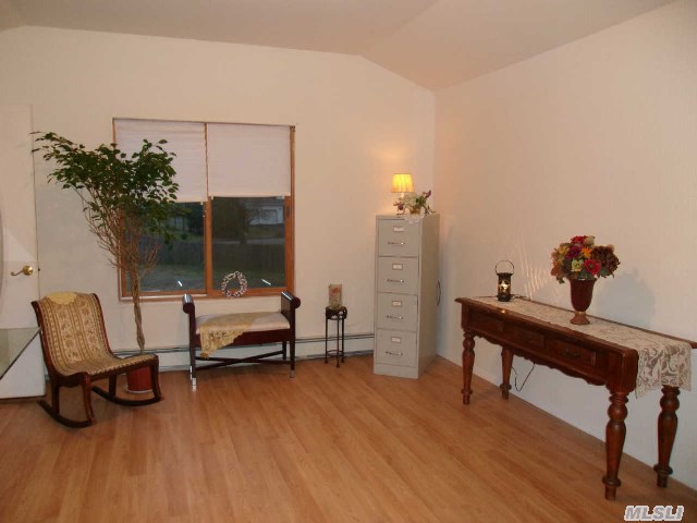 135 Baywood Dr