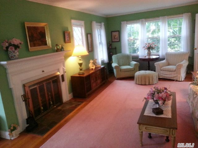 162 Shade Tree Ln