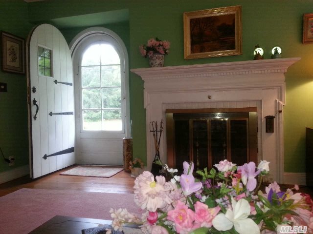 162 Shade Tree Ln