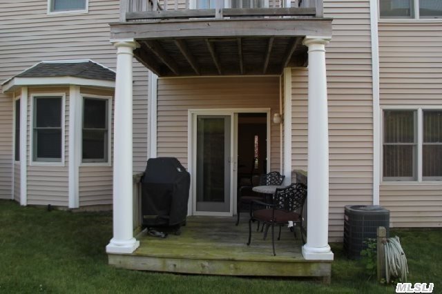 2204 Cedar Path