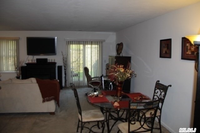 2204 Cedar Path