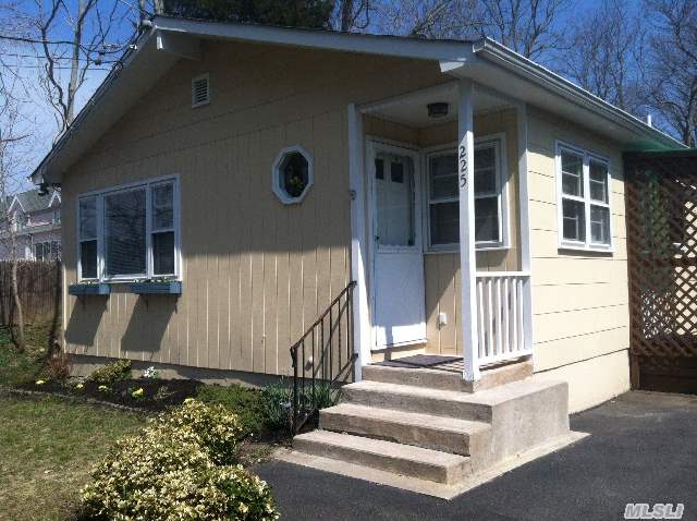 225 Sigsbee Rd