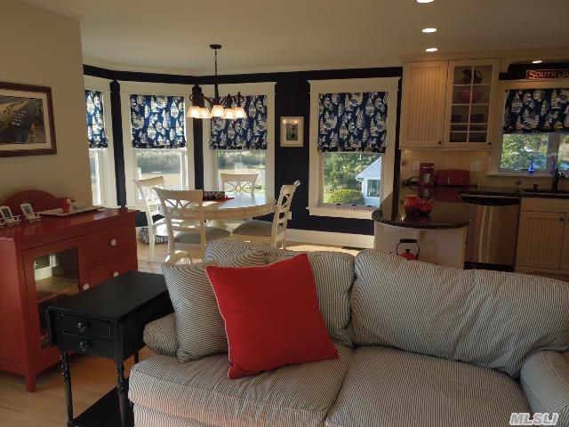 30 Town Beach Rd