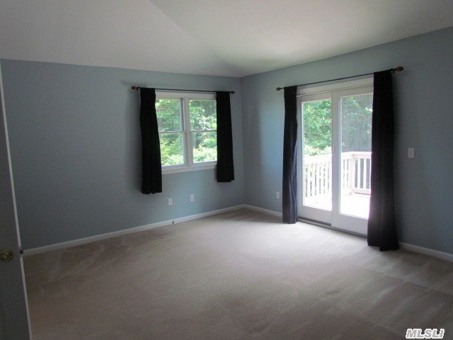 605 Willow Pond Dr