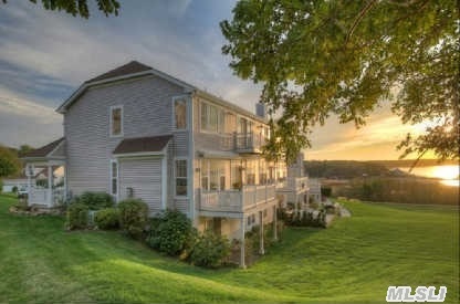 64 Dune Dr