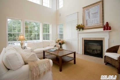 64 Dune Dr