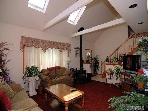 720 Silver Colt Rd