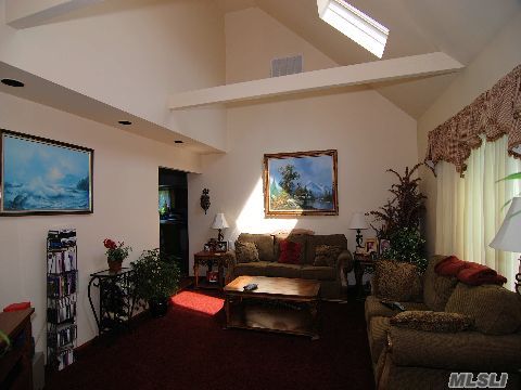 720 Silver Colt Rd