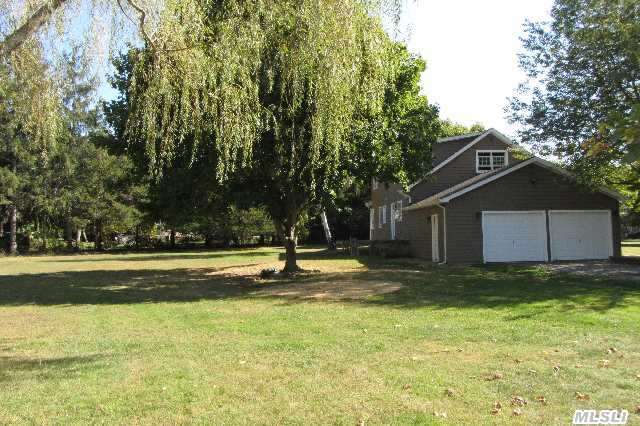 85 Leeward Dr