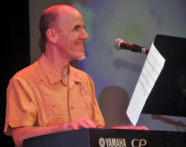 GRANT PARPAN PHOTO | Bill Smith on the keyboards for Mambo Loco.