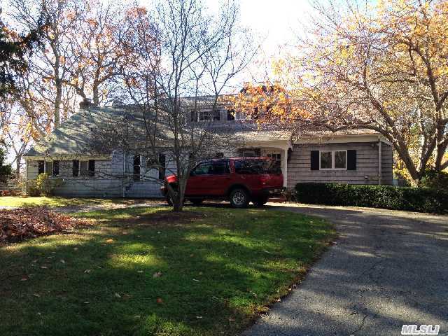 1280 Bayberry Rd