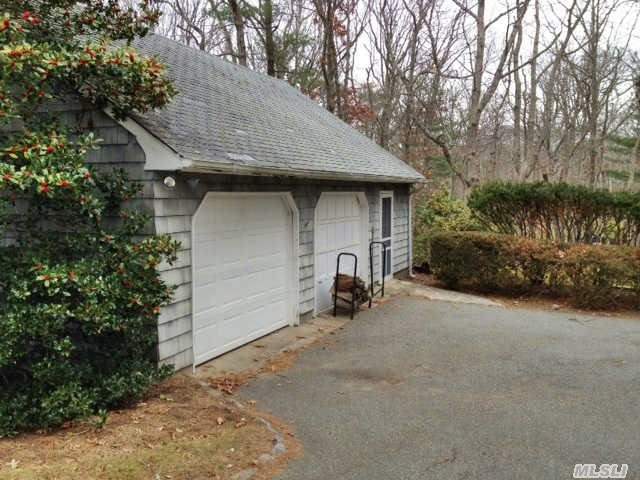 1280 Bayberry Rd