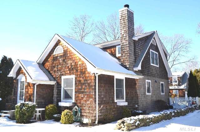 1373 Peconic Bay Blvd