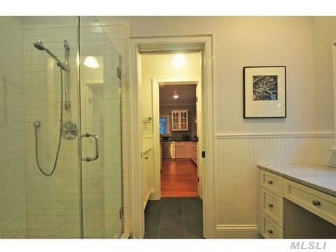 1500 Bay Ave
