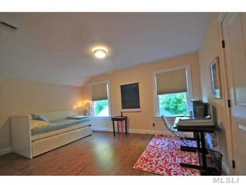 1500 Bay Ave